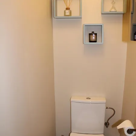 Lucaya Apartament *